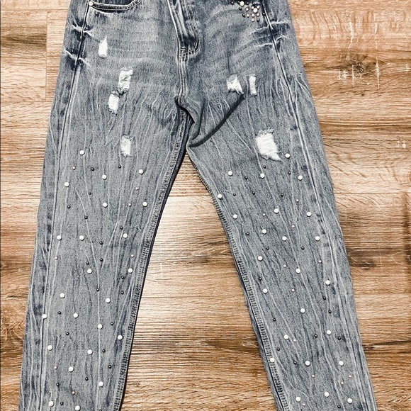 Jeans - Picture 3 of 4